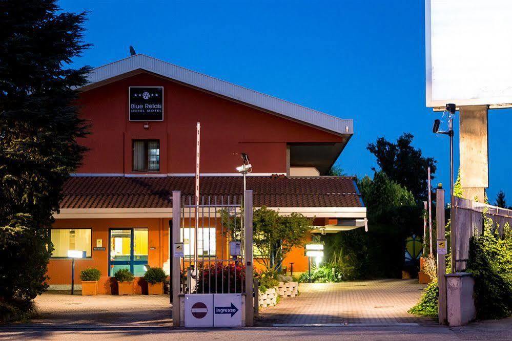 Blue Relais Maggiore Dormelletto Esterno foto